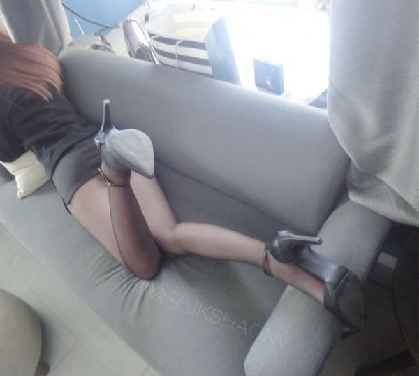 视频美女裸体撅臀浴室无遮挡_剧情片高清视频观看